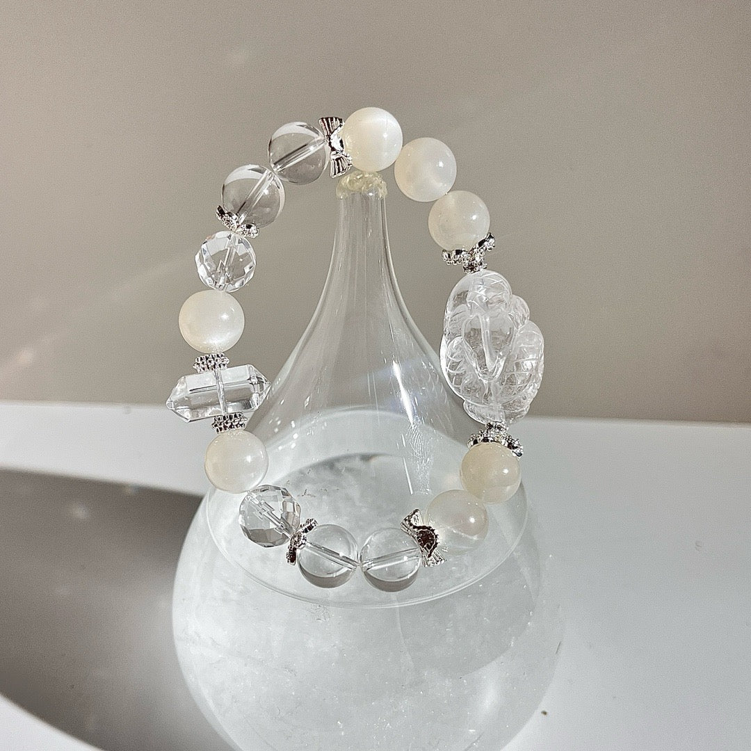 White Moonstone & Faceted Clear Quartz (CU04)